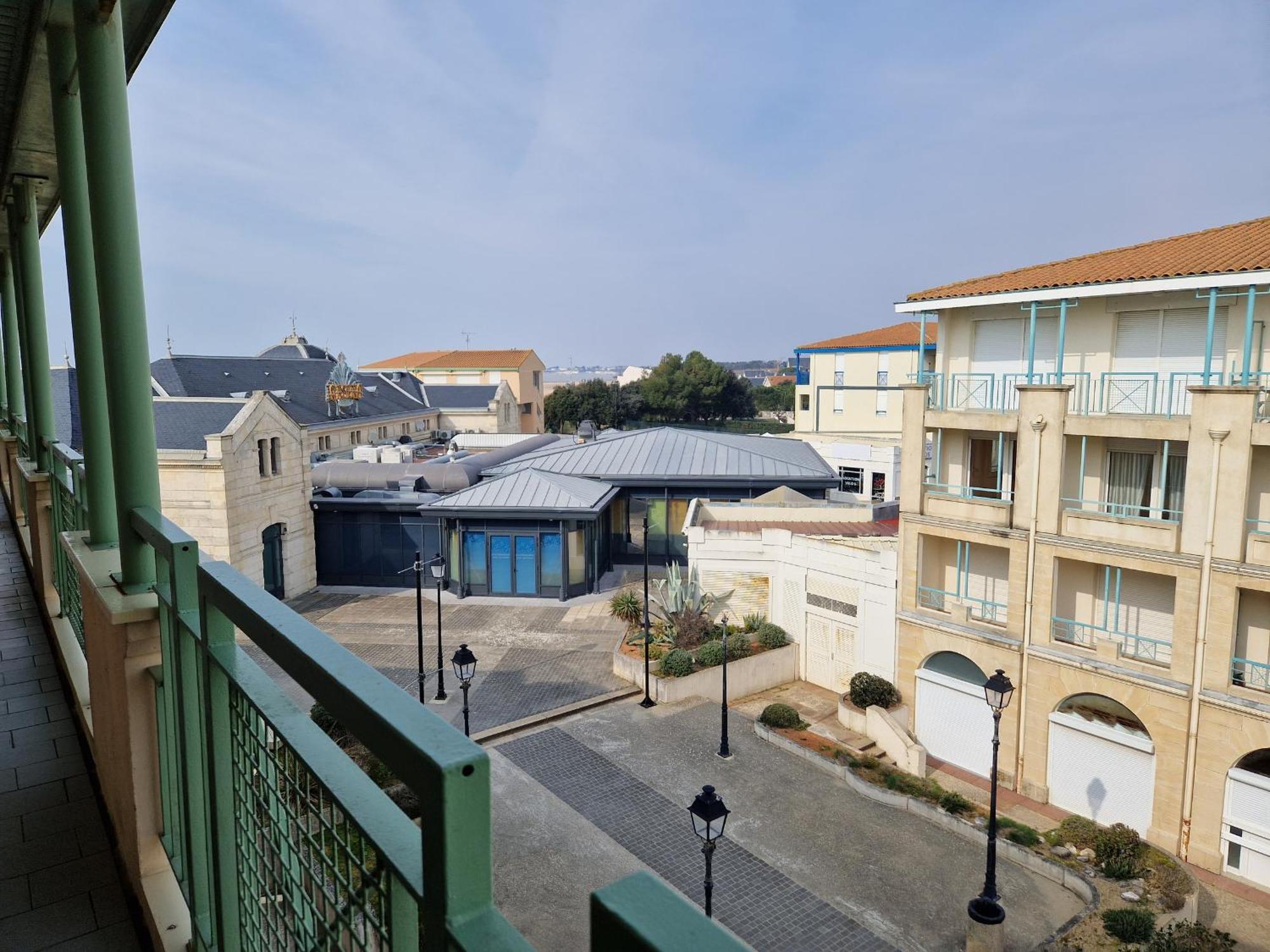 Appartement Avec Piscine, Tennis & Balcon, Centre-Ville Chatelaillon-Plage, 6 Pers, 2 Ch - Fr-1-706-17 Luaran gambar